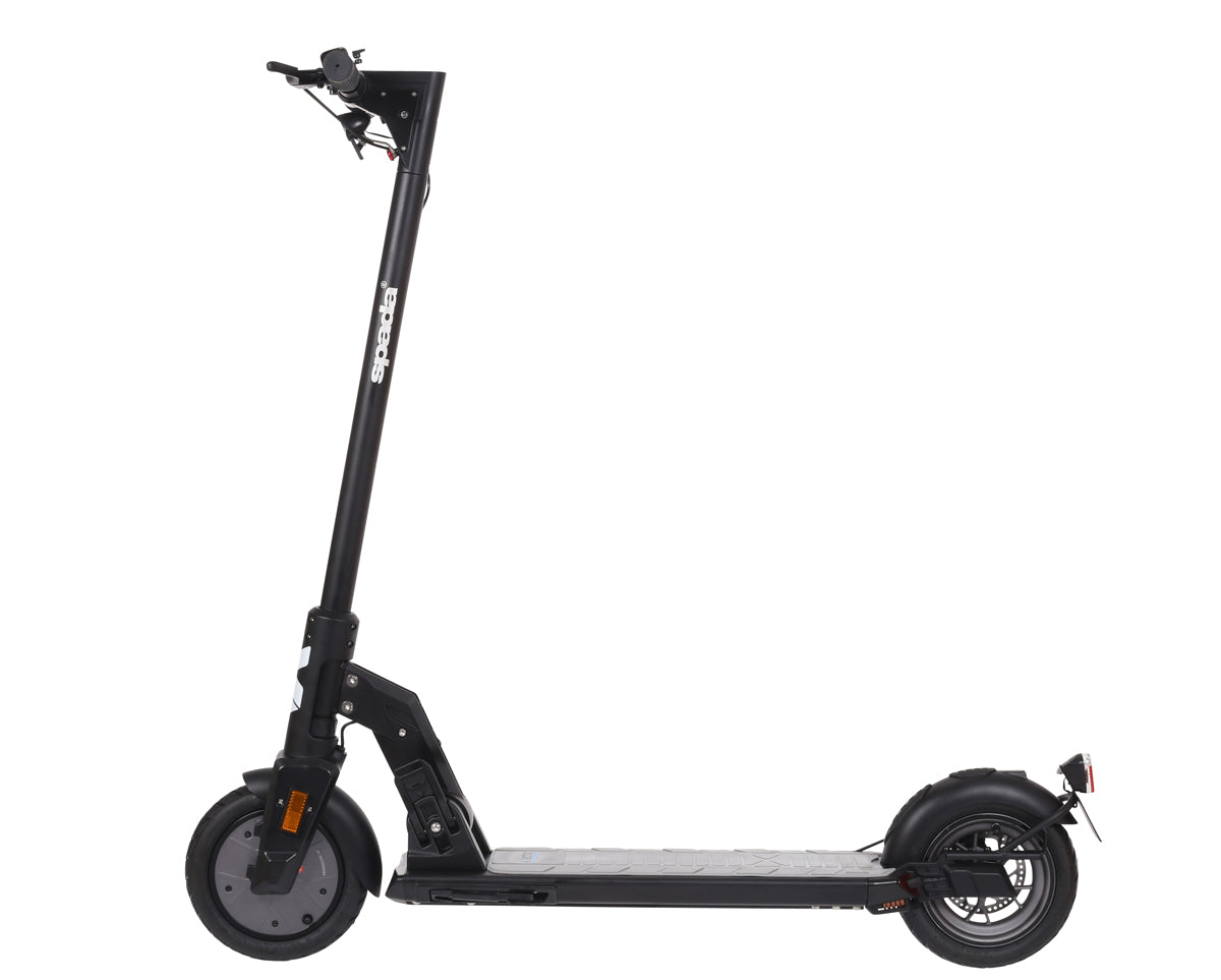 Thumb throttle and brake lever on SPADA electric scooter handlebars