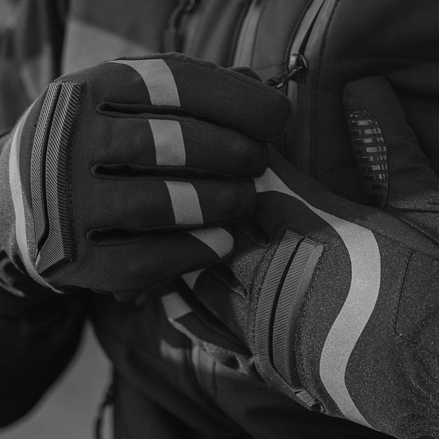 Hunza Rev.2 Black Waterproof Motorcycle Gloves