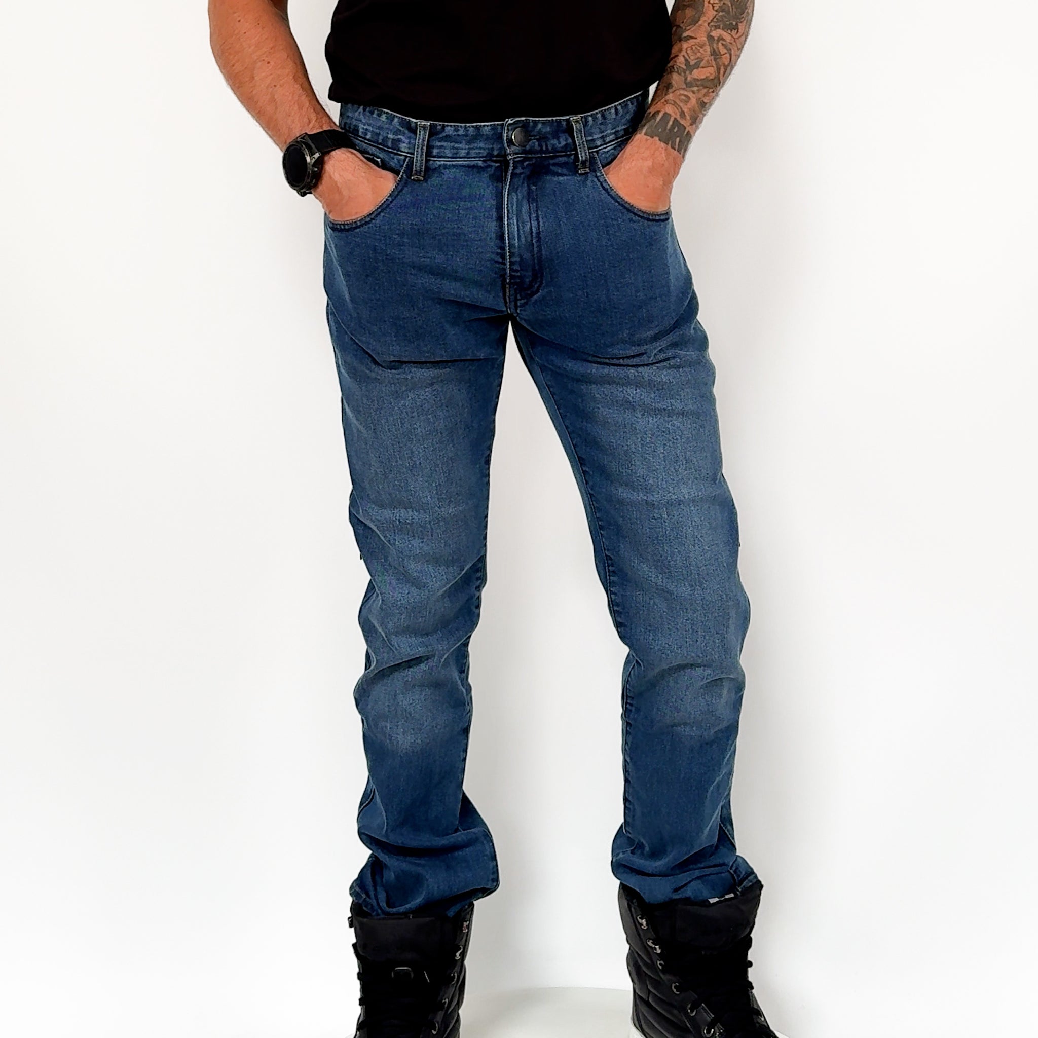 360-degree spin of male biker wearing Drifters washed blue motorcycle jeans – full fit and design in motion
