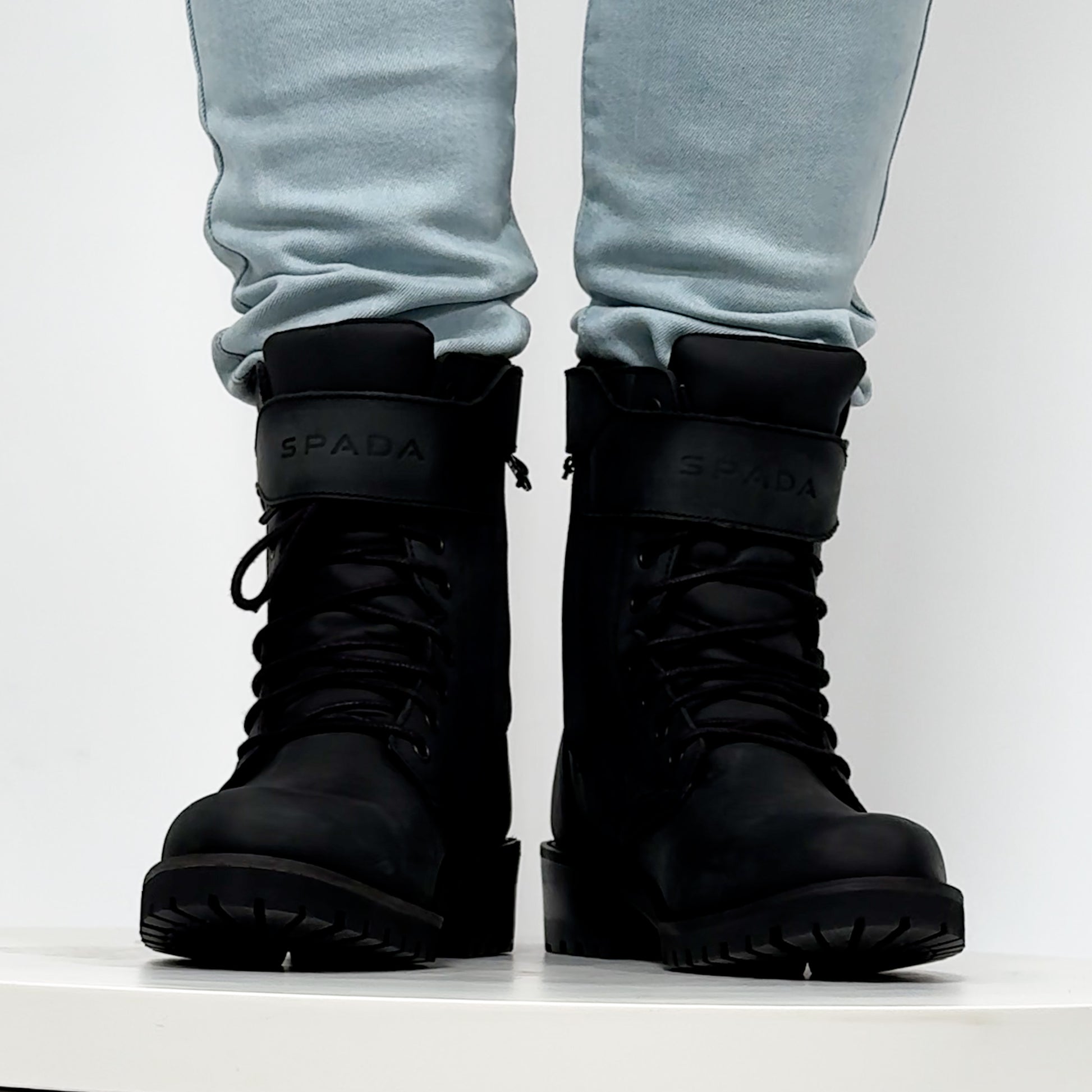 360 video of a woman wearing Piston Black motorcycle boots for women