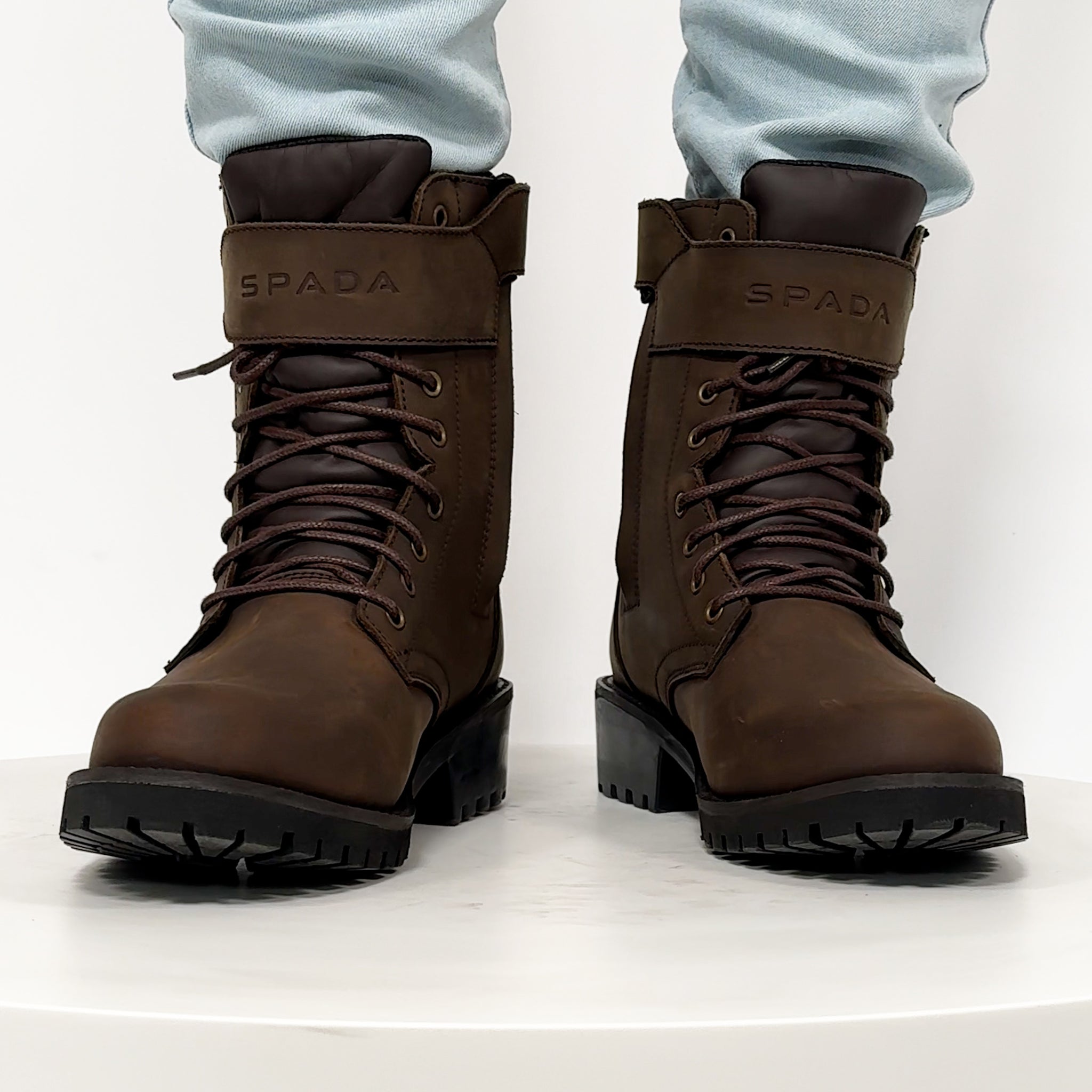 360 video of a woman wearing Piston Brown motorcycle boots for women